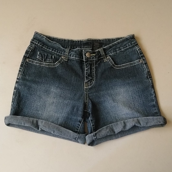 V. S. H. Jean Shorts - Picture 1 of 13